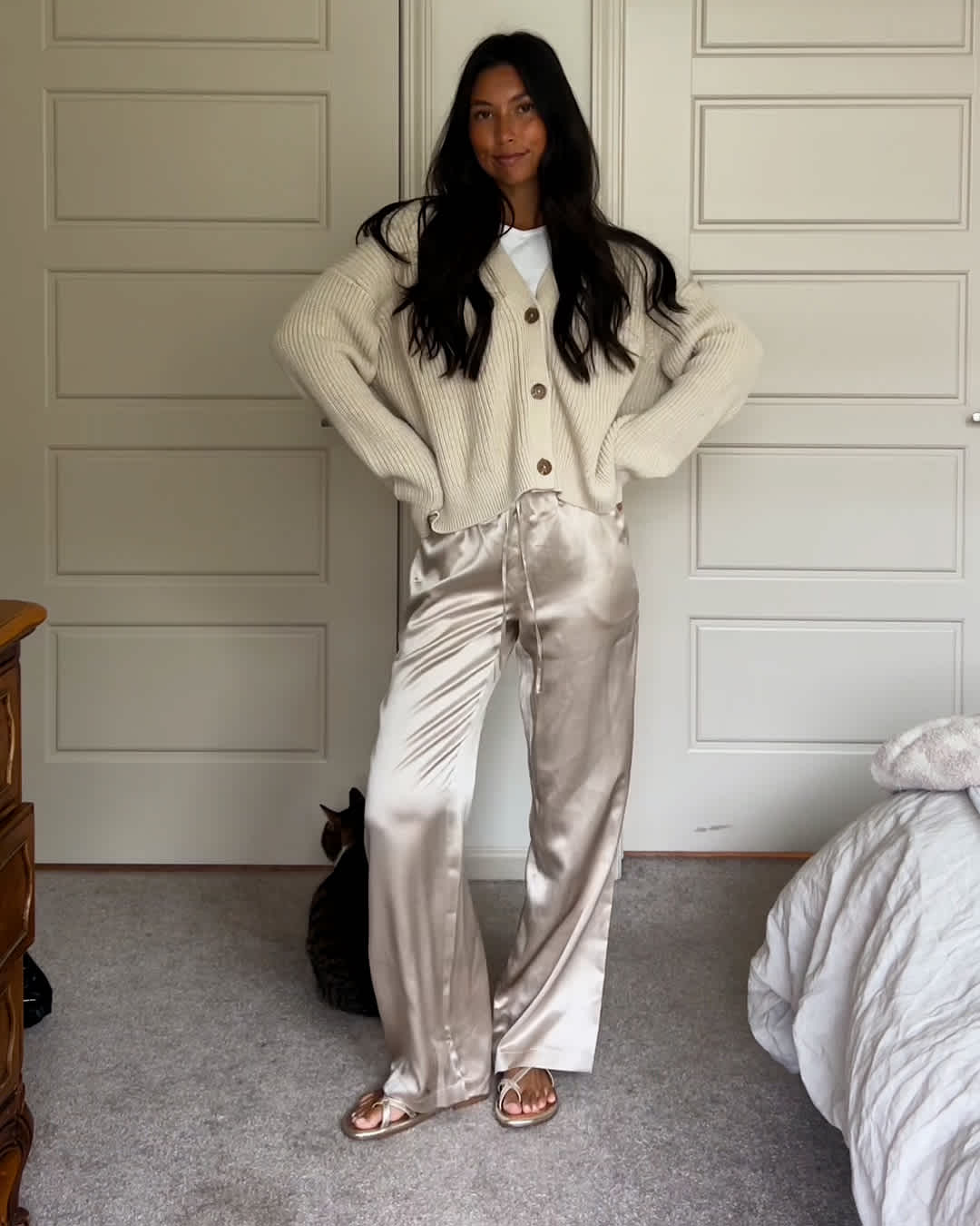 100-_Washable_Silk_Drawstring_Wide_Leg_Pants_Champagne_Gabby_Thumbnail01.jpg