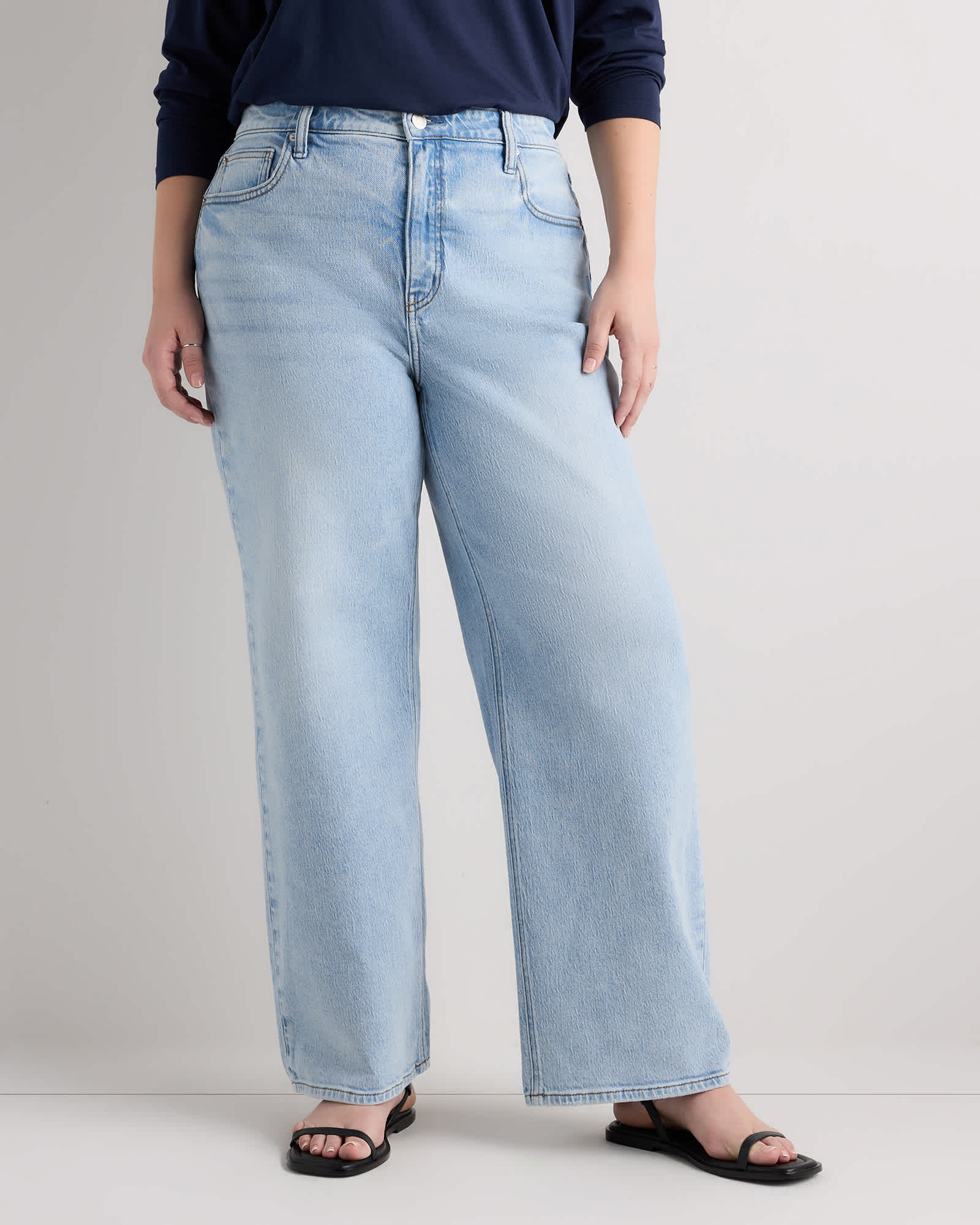 W-PNT-255-COOBLU-01_EDITED.jpg