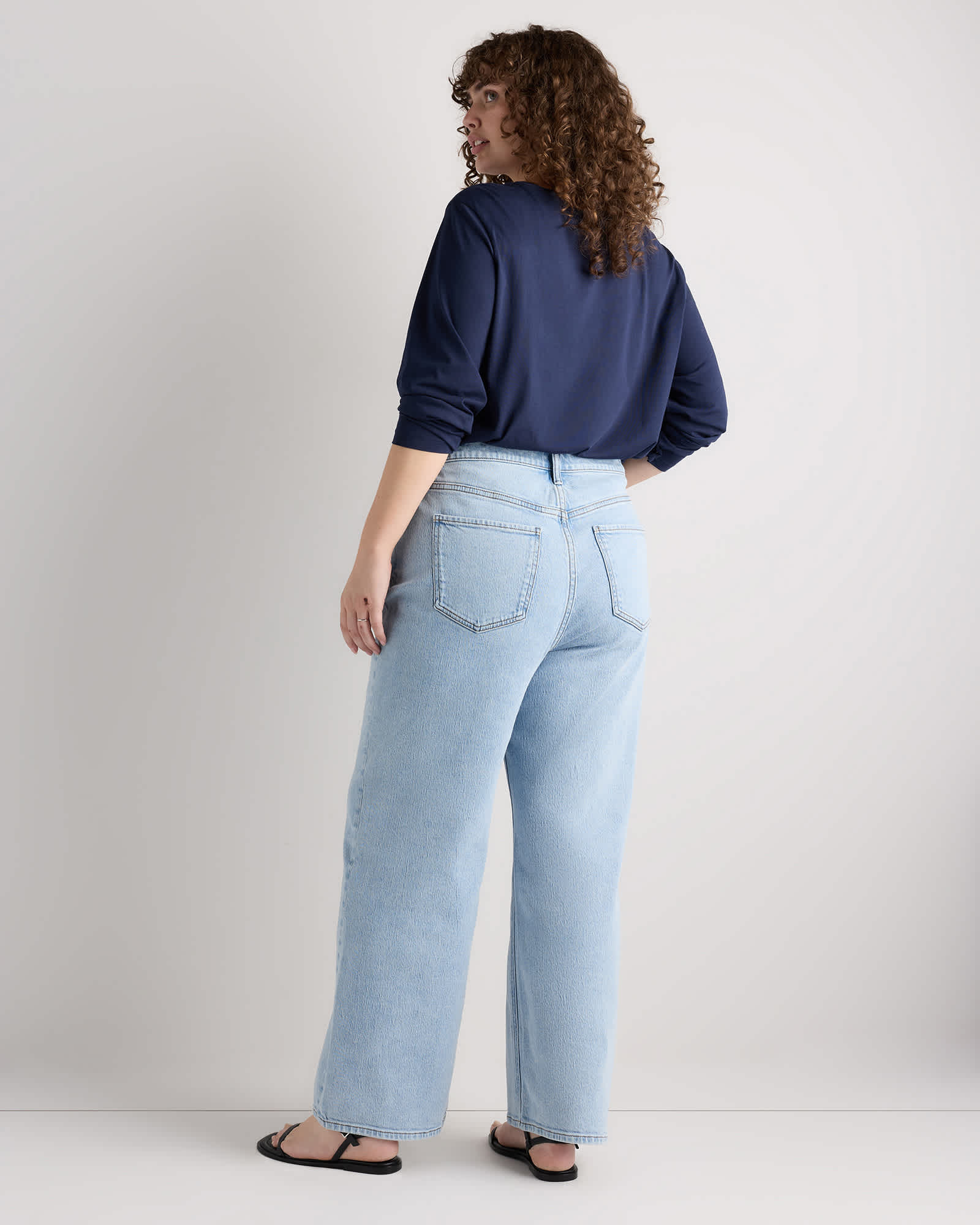 W-PNT-255-COOBLU-06_EDITED.jpg
